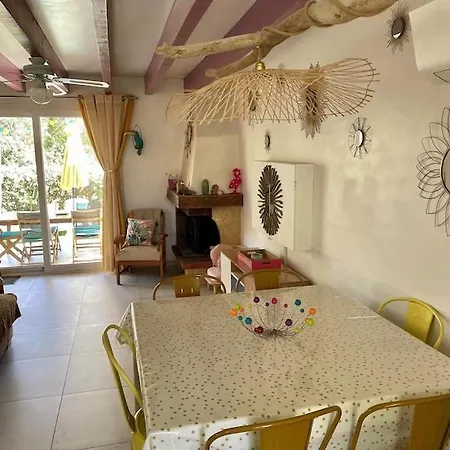 Dans Avec Piscine, Tennis Et Direct A La Plage En Corse Сasa de vacaciones Prunete