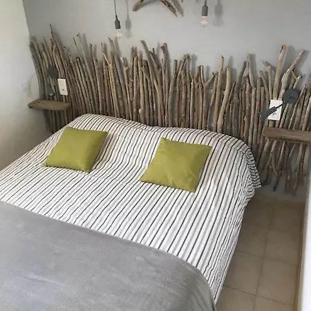 Dans Avec Piscine, Tennis Et Direct A La Plage En Corse Prunete