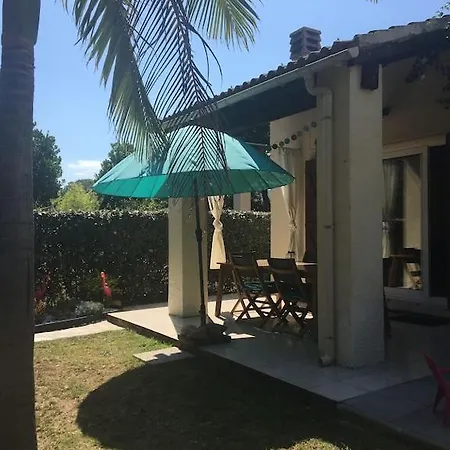 Сasa de vacaciones Dans Avec Piscine, Tennis Et Direct A La Plage En Corse *