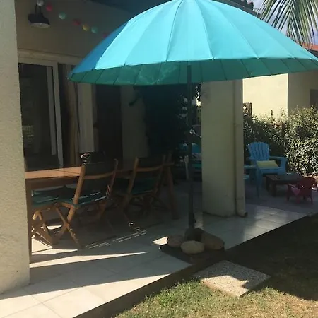 Dans Avec Piscine, Tennis Et Direct A La Plage En Corse Prunete